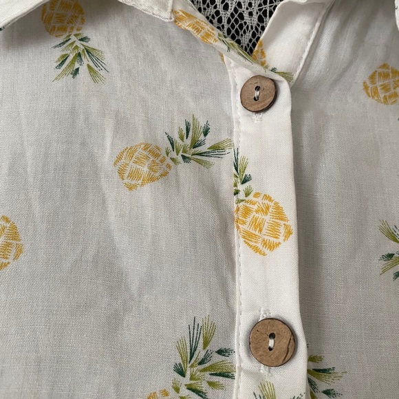 Pineapple Button Down Crop Top🍍 - Picture 3 of 7